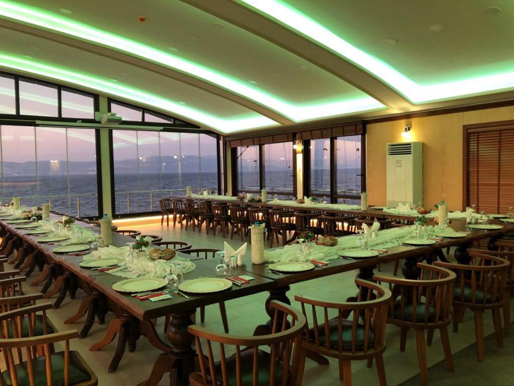 Blue Pier Hotel Kocaeli Esterno foto