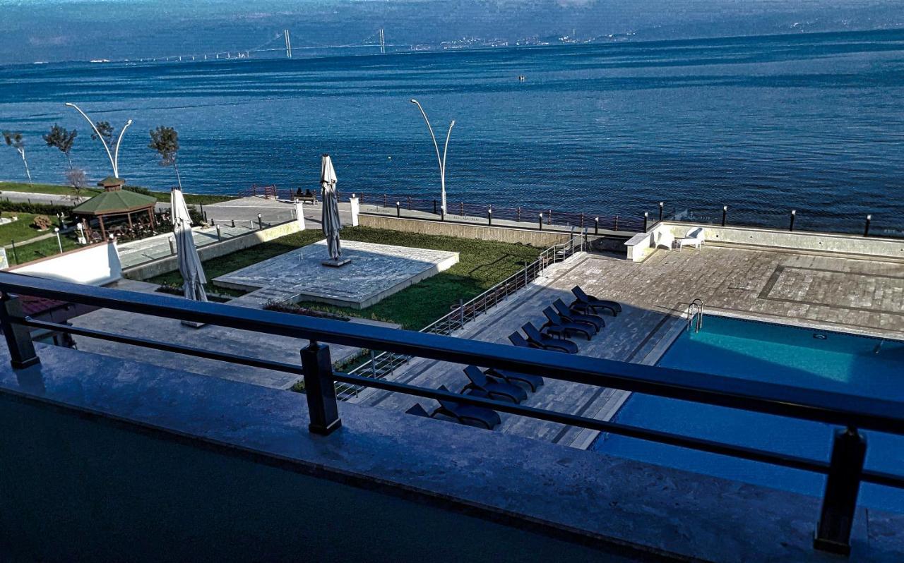 Blue Pier Hotel Kocaeli Esterno foto